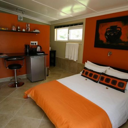 Hotel Haus Holzapfel Beaufort West Exterior foto