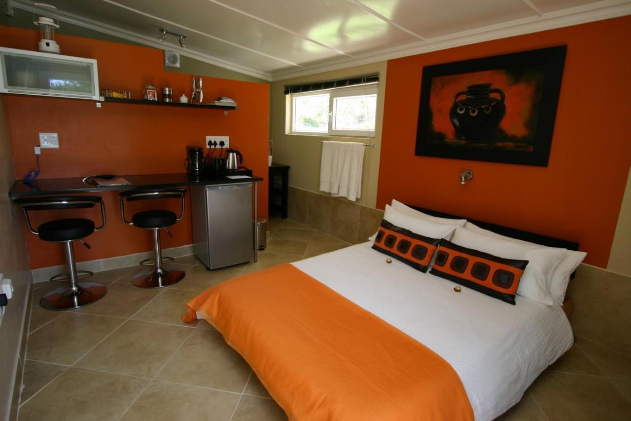 Hotel Haus Holzapfel Beaufort West Exterior foto