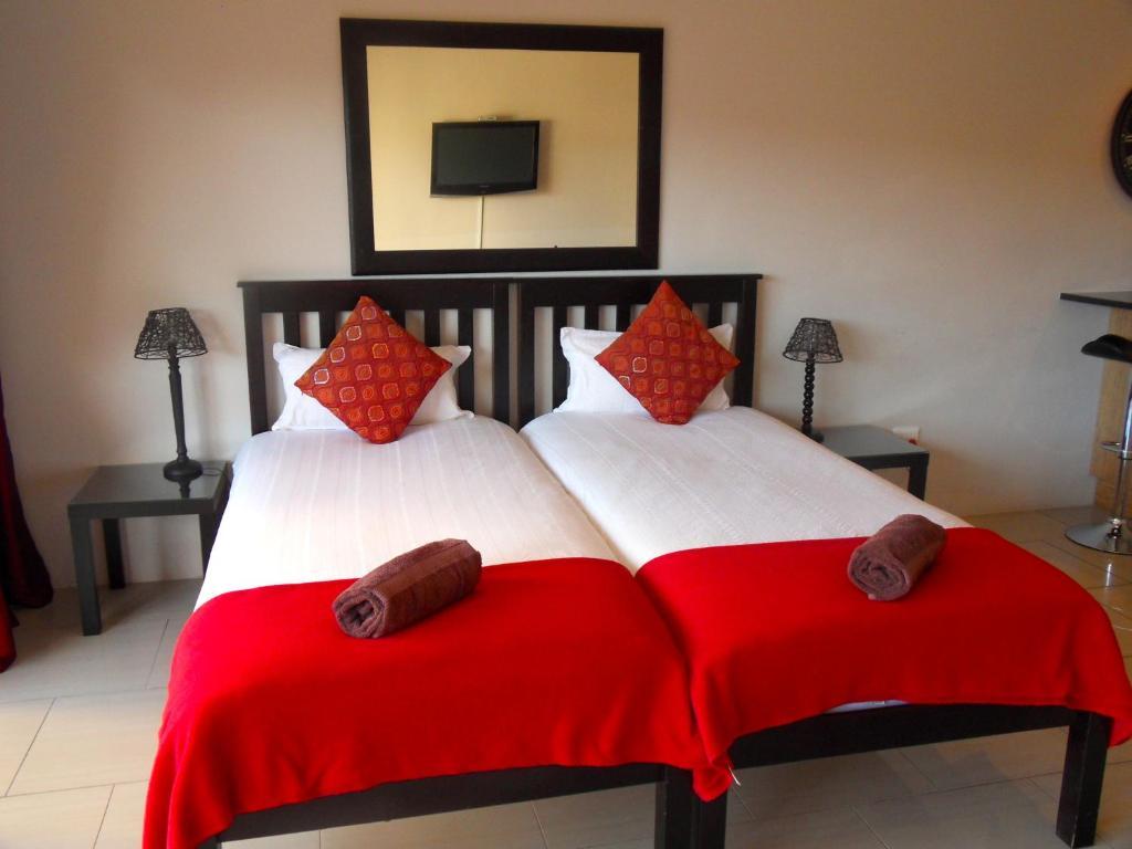 Hotel Haus Holzapfel Beaufort West Exterior foto